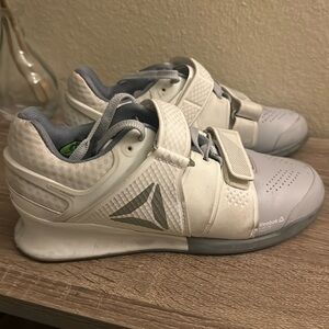 Reebok Lifting Shoes Size 8 Women’s - image 1